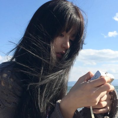 她才是主角